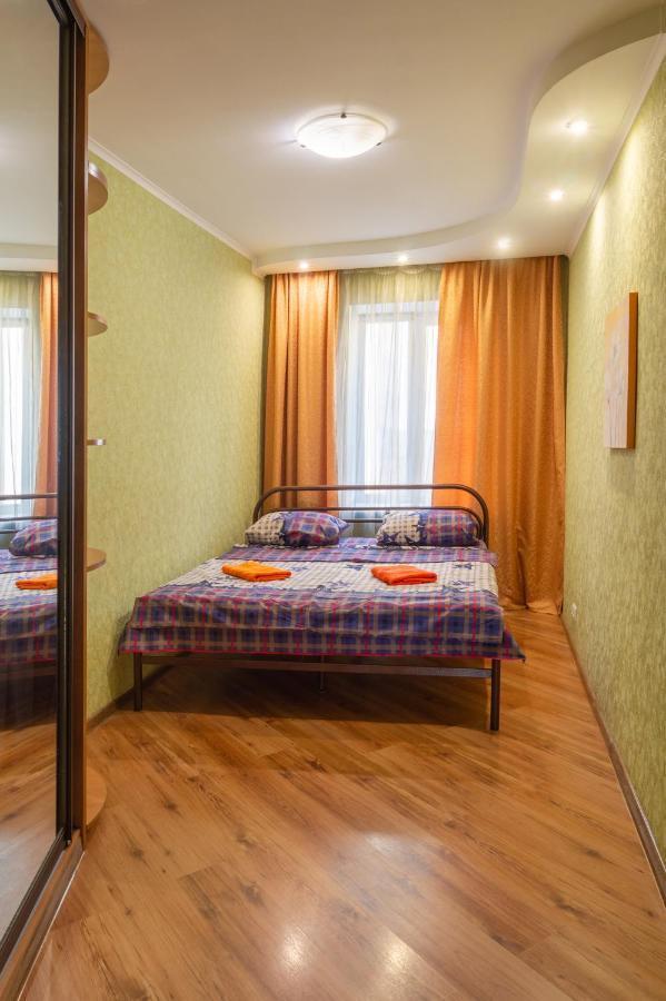 קייב Apartment Triokhsviatytelskaya Street 3 מראה חיצוני תמונה