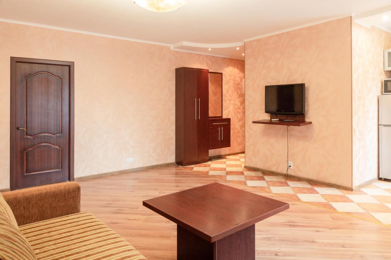 קייב Apartment Triokhsviatytelskaya Street 3 מראה חיצוני תמונה